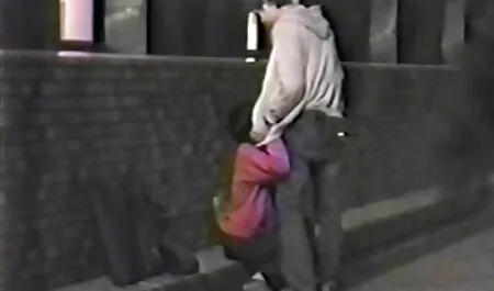 衝動的な女性は、あなた自身のスマッシングhahahalを吸った エロ 動画 イケメン セックス