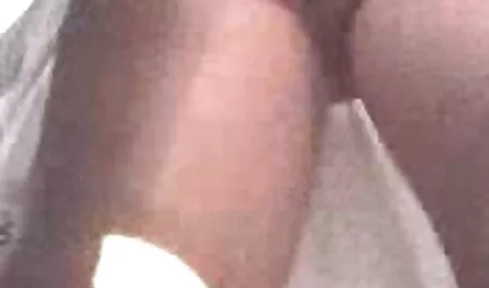 ティーンの女の子ラフとハード弄のソファによって二つの男 エロ 動画 イケメン 無料