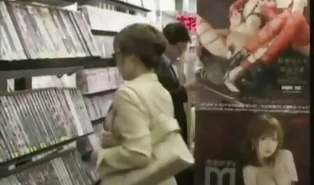 汚れた大きなbootyブロンドに乗って隣人のコックの庭 イケメン h 動画