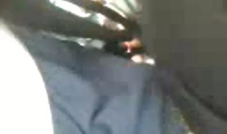 二つの若いポルノモデルは、男の陰茎に非常に精通してturpitudeを再生します エロ 動画 イケメン セックス