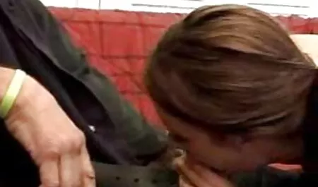 ポルノスターは両方の男のコックを恐れない 女性 向け エロ 動画 イケメン