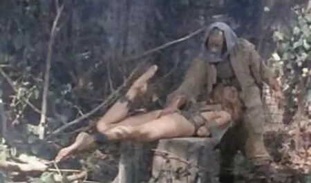 角質の若いカップルクソでベッドに異なる位置 エロ 動画 童貞 イケメン