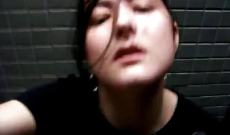 成熟した金髪slutけァンジェリーやファンデーションに簡単にseduces夫 イケメン 濡れ場 動画