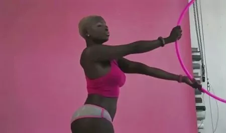 Bustyレズビアン弄dildos、バイブレーターとstrapon イケメン アダルト 無料