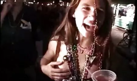 彼女はあなたがディルドを見つけるまですべてをかき回し 無料 イケメン アダルト