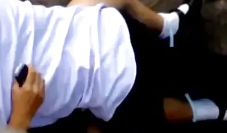 若い黒檀の森は彼女のボーイフレンドの前で彼女のお尻を開き、彼の男根を内部に取ります av 無料 イケメン