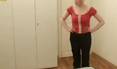 壁に穴を通して見知らぬ人のコックを吸う美しい赤毛 イケメン エロ 動画 無料