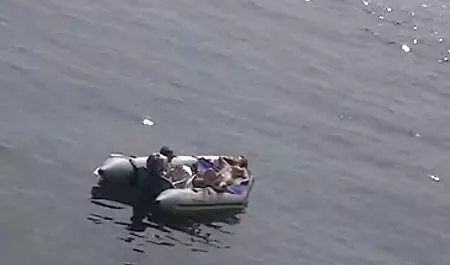 熟女の黒人女性の猫は彼女にバイブレーターのタッチの多くを楽しむことができます イケメン 無料 アダルト 動画