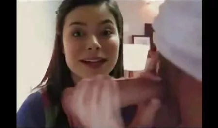 壊れやすいチキンはすべて油でこすり、バイブレータでLを撫でる。 エロ 動画 fc2 イケメン