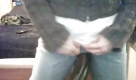 二つのphat尻ロシアの女の子広がり彼らの司祭のためのハード肛門fisting 無料 イケメン エロ 動画