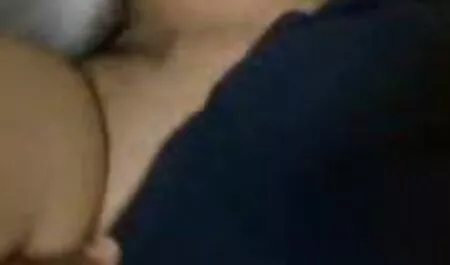 成熟したふしだらな女と大きなおっぱいは、人に仕事を支払う性別 イケメン エロ 無 修正