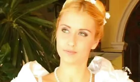 恐竜金髪空腹のための大きなでこぼこおっぱい イケメン 熟女 動画