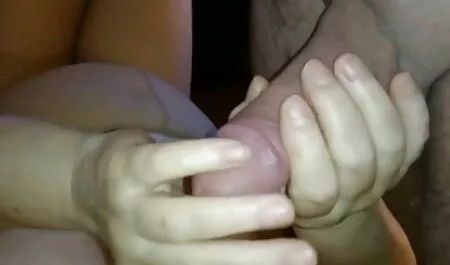 あなた二人の若い人たちは一緒に裸を撮影され、お互いに犯さ えっち な 動画 イケメン