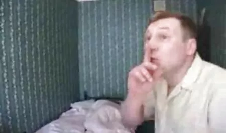 成熟したポルノモデルは、彼と彼女のお尻と妹と彼女のボーイフレンドを誘惑 えっち な 動画 イケメン