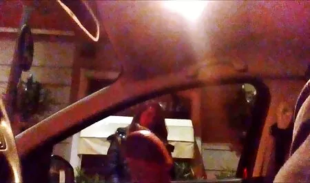 タクシーからサンタは帽子の女の子が後部座席で最も美しい葉を寄付しました エロ 動画 イケメン 無料