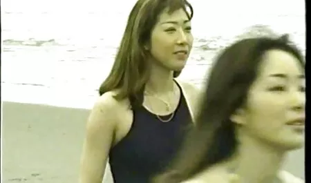 成熟したポルノモデルは、男性に堕落したマッサージをセックスで与えたい イケメン エロ 無 修正