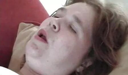 若い軽薄は、公共の場所で彼女のL.を表示し、ビューを楽しむのが大好き セックス イケメン 無料