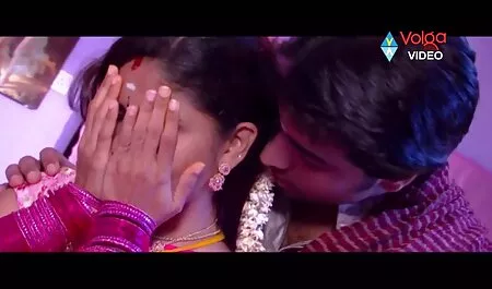 赤毛の少女はゆっくりとセクシーなcunnilingusと引き換えに男のコックを舐めています イケメン と エッチ 無料 動画