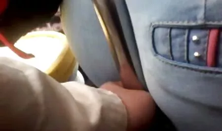 若いポルノモデルは、あなたが猫の兼の後に紳士によって性交することを可能にする イケメン エロ 無料