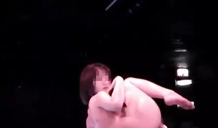 成熟した素人の美しい猫はベッドの上でオナニーの価値があります 素人 イケメン 動画