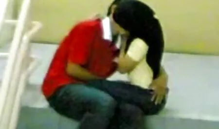 緑のバイブレータは、若い女の子の親友です イケメン 潮吹き 動画