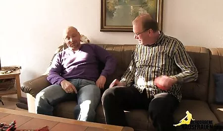 若い女性の黒の性別に感謝する黒人男性のための仕事 イケメン 動画 素人