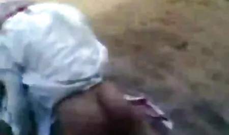 甘い熟女誘惑彼女のベスト友人に愛性の寝室 無料 えろ イケメン