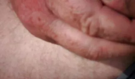 若手ポルノのモデルが人間のリックと滑り、fucks彼のコック クンニ 動画 イケメン