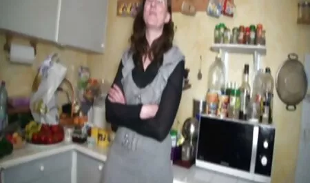 若い患者は非常に医師であることに興奮し、彼とセックスをすることに同意しました エロ 動画 イケメン セックス